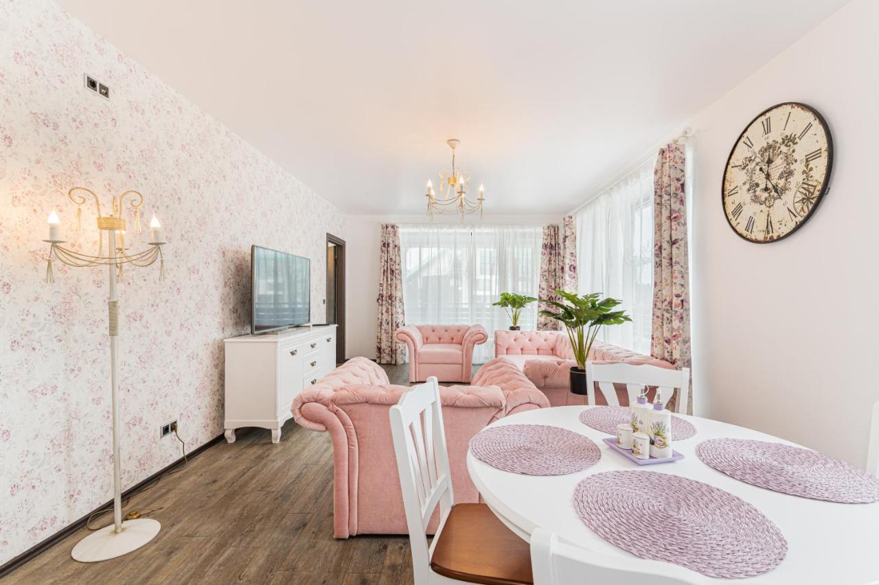 In Silver Mountain Apartment