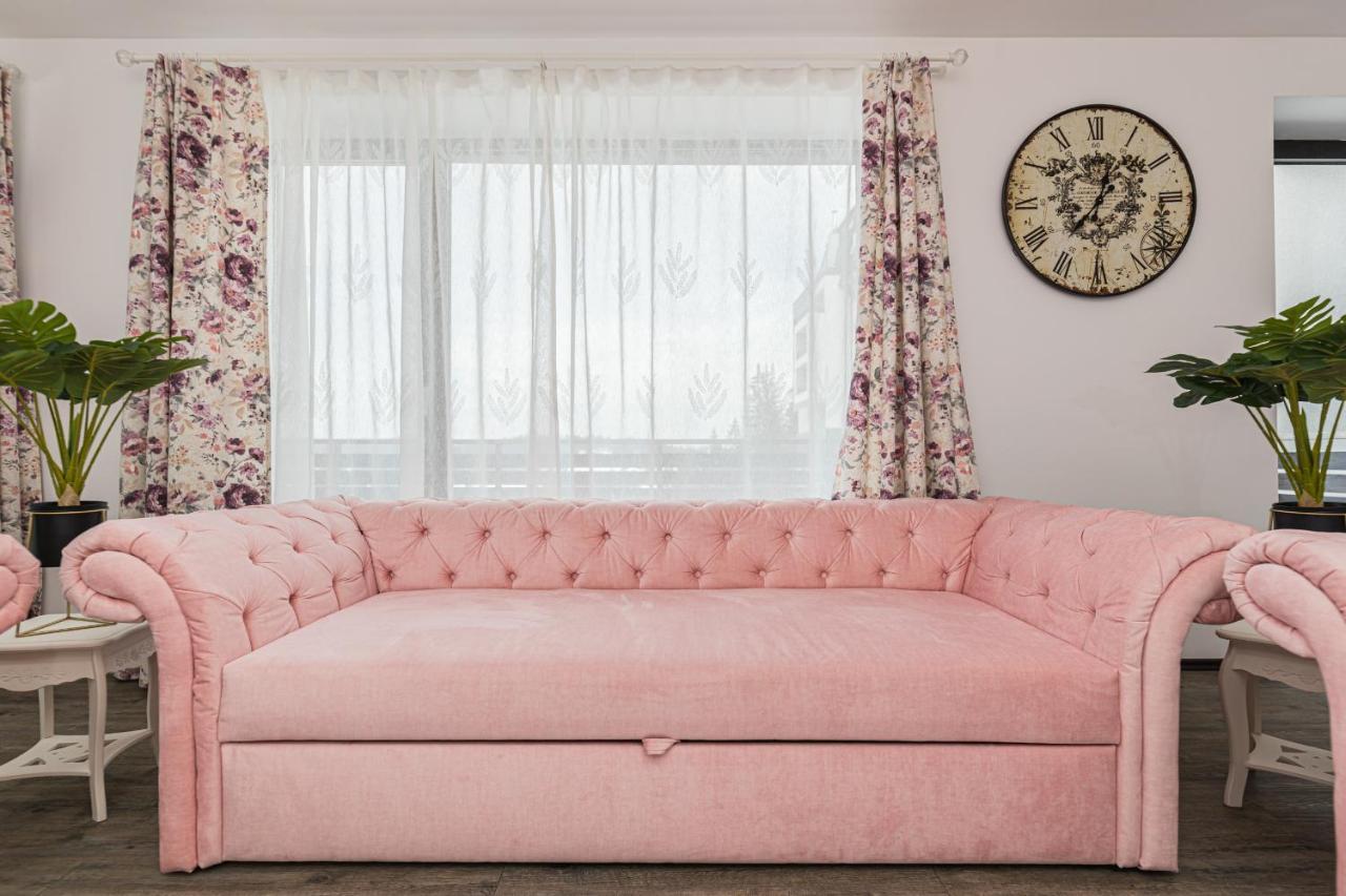 In Silver Mountain Apartment *